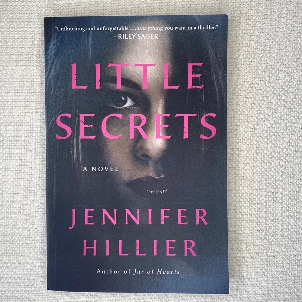 🩷🩵Little Secrets by: Jennifer Hillier